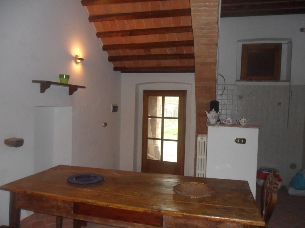 La Civetta Apartment Торита ди Сиена Стая снимка